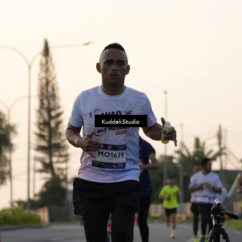 Runner Photo 7773655