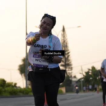 Runner Photo 7773663