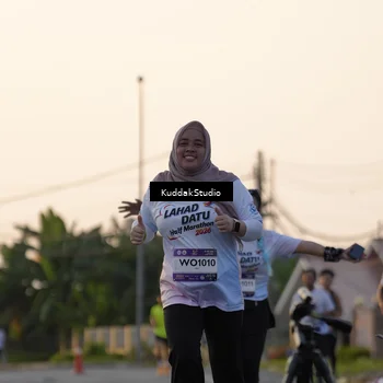 Runner Photo 7773700