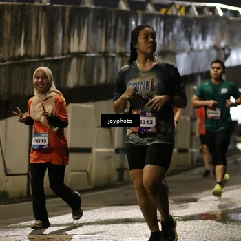 Runner Photo 7773742