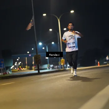 Runner Photo 7773753