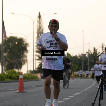 Runner Photo 7773758