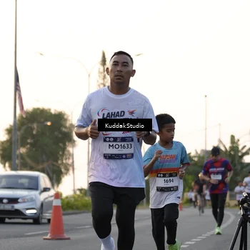 Runner Photo 7773773