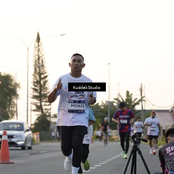 Runner Photo 7773779
