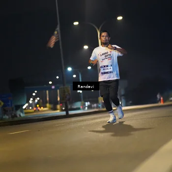 Runner Photo 7773796