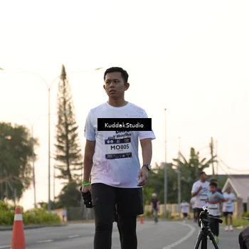 Runner Photo 7773819