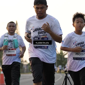 Runner Photo 7773823