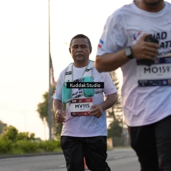 Runner Photo 7773825