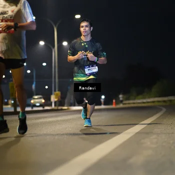 Runner Photo 7773828