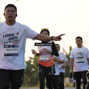 Runner Photo 7773848