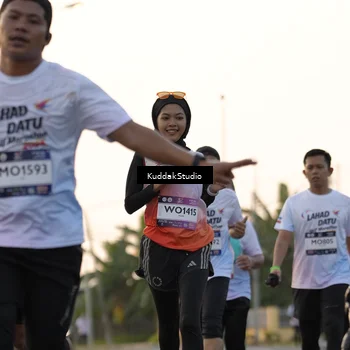 Runner Photo 7773852