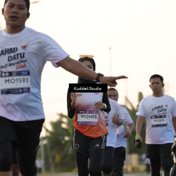 Runner Photo 7773853