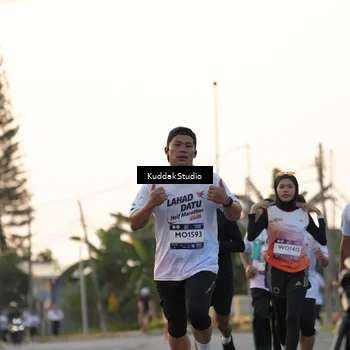 Runner Photo 7773854