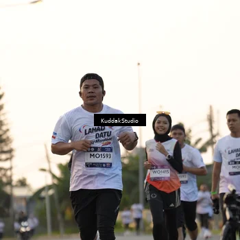 Runner Photo 7773856