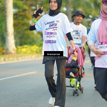 Runner Photo 7774011