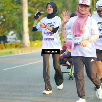 Runner Photo 7774021