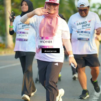Runner Photo 7774028