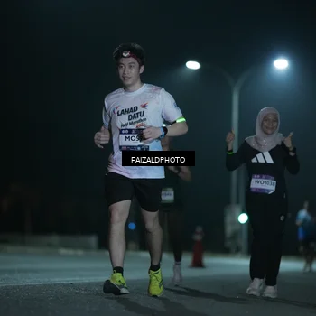 Runner Photo 7774033