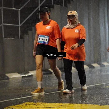Runner Photo 7774040