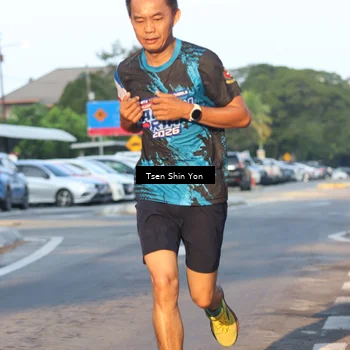 Runner Photo 7774041