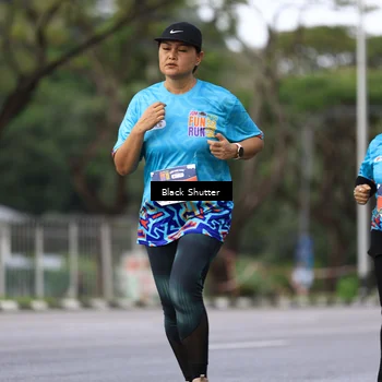 Runner Photo 7774065