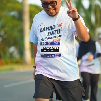 Runner Photo 7774083