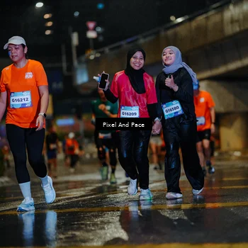 Runner Photo 7774105