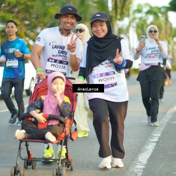 Runner Photo 7774108