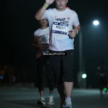 Runner Photo 7774160
