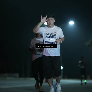 Runner Photo 7774175