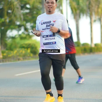 Runner Photo 7774246
