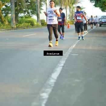 Runner Photo 7774254
