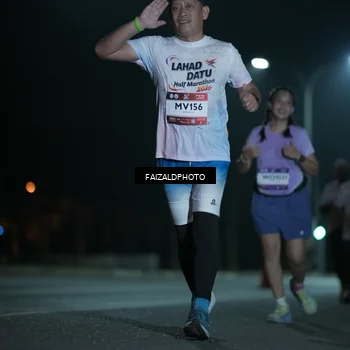 Runner Photo 7774257