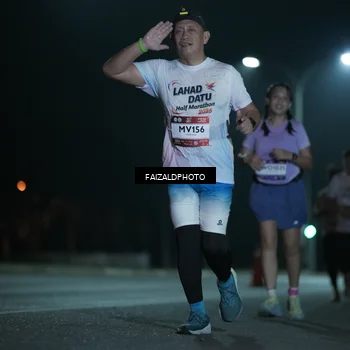 Runner Photo 7774278