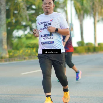 Runner Photo 7774293