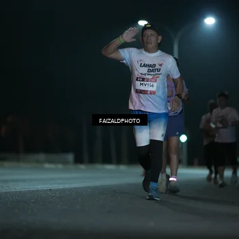 Runner Photo 7774299