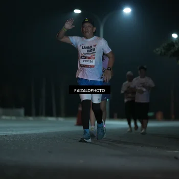 Runner Photo 7774303