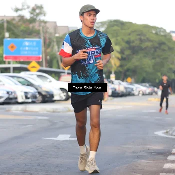 Runner Photo 7774307