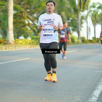 Runner Photo 7774308