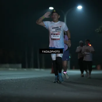 Runner Photo 7774357