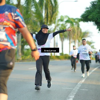 Runner Photo 7774389