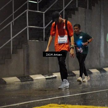 Runner Photo 7774391
