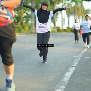 Runner Photo 7774399