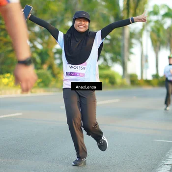 Runner Photo 7774412