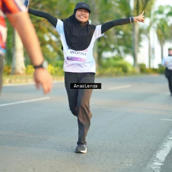 Runner Photo 7774413