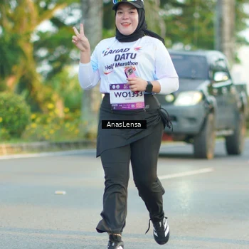 Runner Photo 7774464