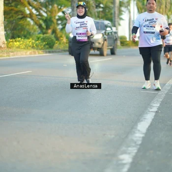 Runner Photo 7774465