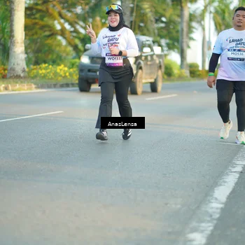 Runner Photo 7774473