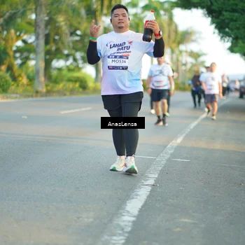 Runner Photo 7774511