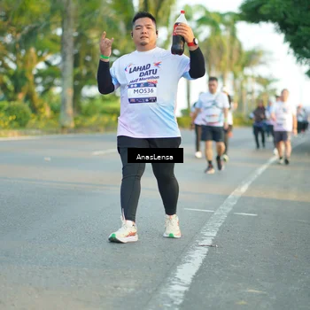 Runner Photo 7774518
